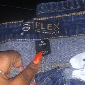 Boys South Pole distressed skinny jeans size 18